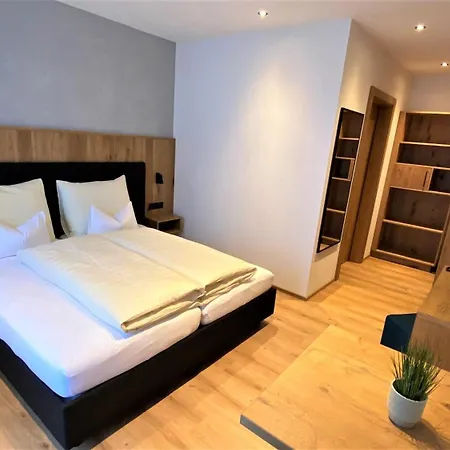 Garni Binta 3* Ишгль